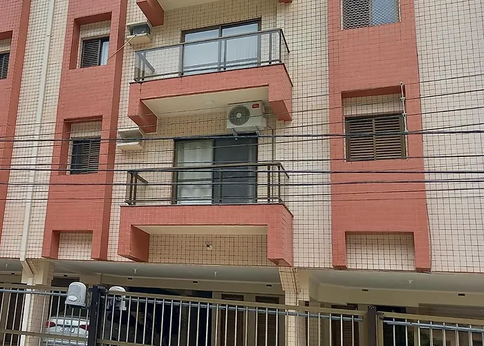 Apartamento Climatizado a 150 Metros da Praia